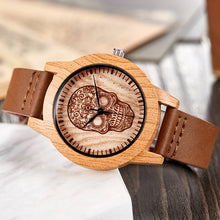 Load image into Gallery viewer, Imitation Wood Watch Men Women Quartz Imitate Wooden Watch Ostrich Deer Man Wristwatch Soft Leather Band Male Wrist Clock Reloj